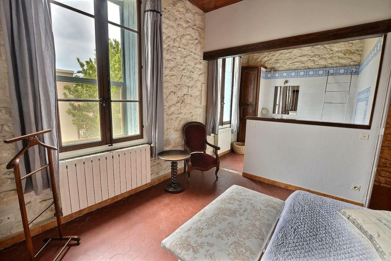 Chez Catherine Arles Exterior foto